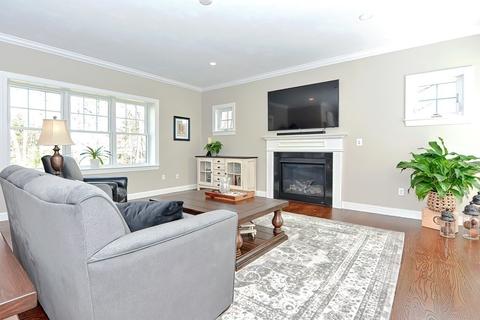 4 Dutton Dr, Mansfield, MA 02048 photo 10