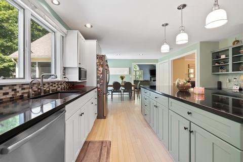 5 Madison Ave, Danvers, MA 01923 photo 11
