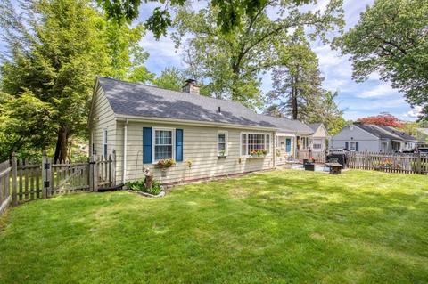 596 Roosevelt Ave, Springfield, MA 01118 photo 25