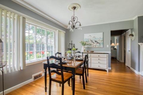 596 Roosevelt Ave, Springfield, MA 01118 photo 5