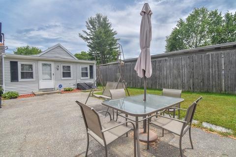 75 Wrentham Rd, Springfield, MA 01119 photo 5