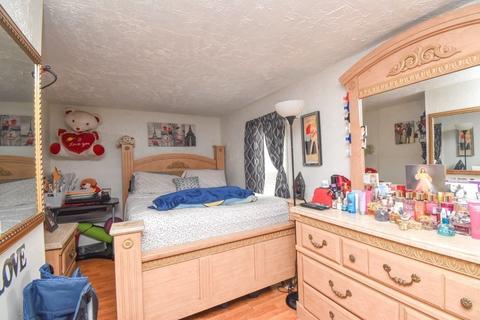 75 Wrentham Rd, Springfield, MA 01119 photo 15