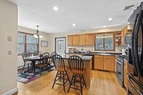 46 Taylor St #1, Gloucester, MA 01930 photo 4