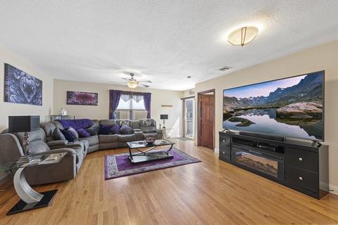 46 Taylor St #1, Gloucester, MA 01930 photo 7