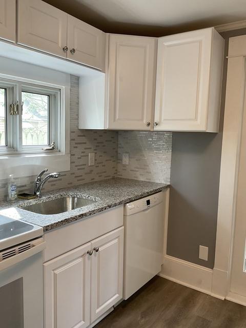 24 Ina St, Springfield, MA 01109 photo 9