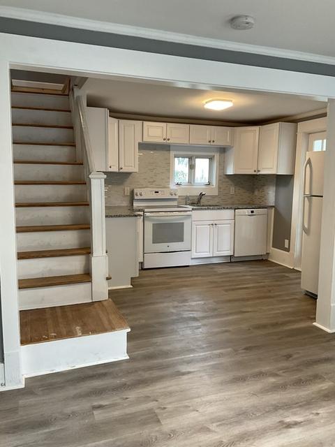 24 Ina St, Springfield, MA 01109 photo 11