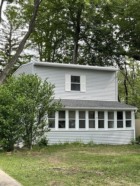 24 Ina St, Springfield, MA 01109 photo 2