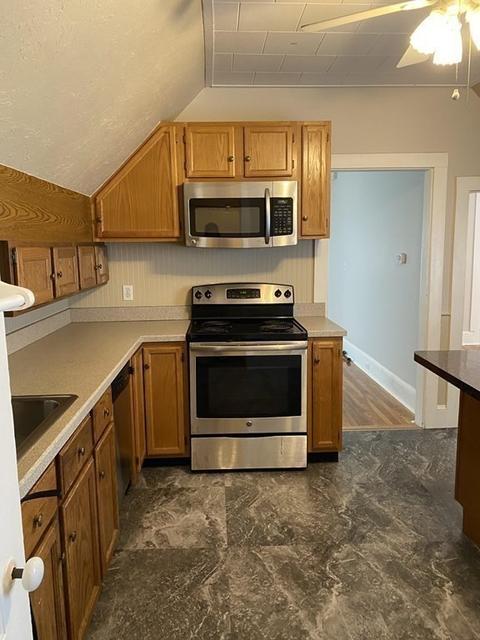 35 Alpine Pl, Franklin, MA 02038 photo 4