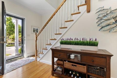 11 Williams St, Hingham, MA 02043 photo 17