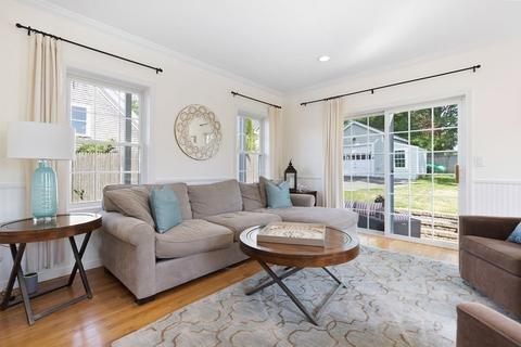 11 Williams St, Hingham, MA 02043 photo 4