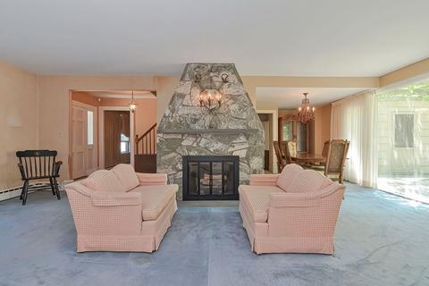 369 Florence St, Fall River, MA 02720 photo 7
