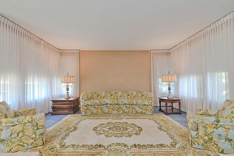 369 Florence St, Fall River, MA 02720 photo 8