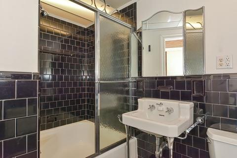 369 Florence St, Fall River, MA 02720 photo 28