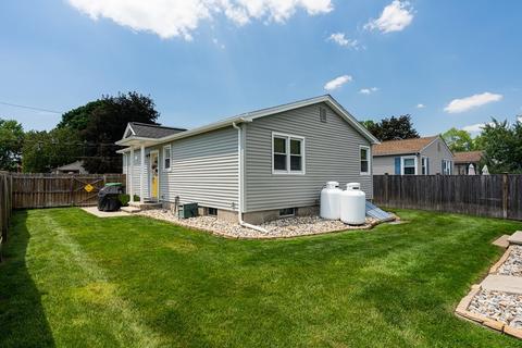 93 Glendale St, Chicopee, MA 01020 photo 5