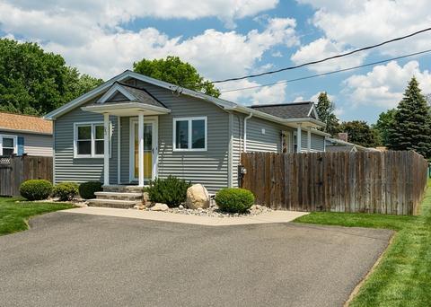 93 Glendale St, Chicopee, MA 01020 photo 40