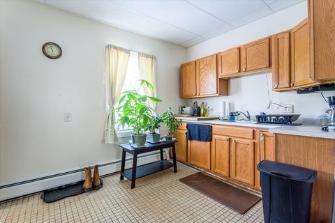 48 Pleasant St, Ware, MA 01082 photo 3
