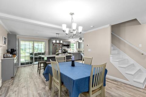 28 Exeter Highlands, Exeter, NH 03833 photo 8