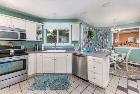 14 Bog Iron Rd, Wareham, MA 02576 photo 6