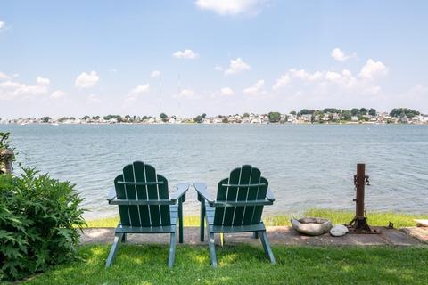 105 Hampton Cir, Hull, MA 02045 photo 1