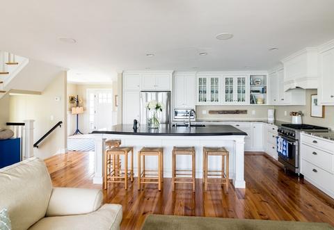 105 Hampton Cir, Hull, MA 02045 photo 5