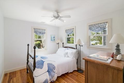 105 Hampton Cir, Hull, MA 02045 photo 15