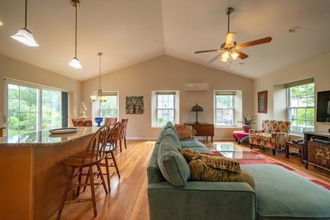 33 Treehouse Cir, Easthampton, MA 01027 photo 10