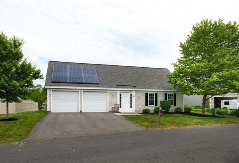 33 Treehouse Cir, Easthampton, MA 01027 photo 2