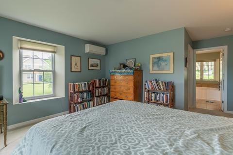 33 Treehouse Cir, Easthampton, MA 01027 photo 17