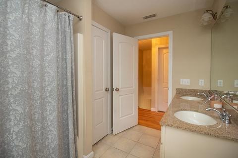 38 Barrington Dr, Springfield, MA 01129 photo 32