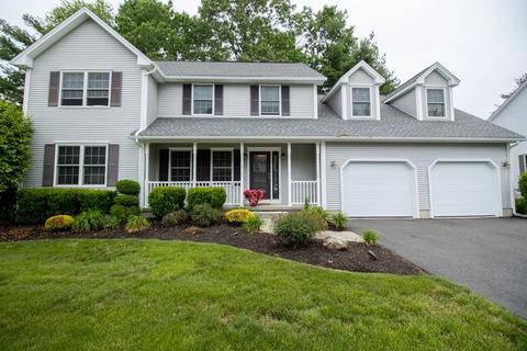 38 Barrington Dr, Springfield, MA 01129 photo 2