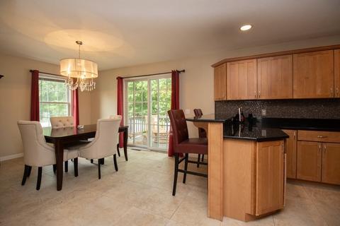 38 Barrington Dr, Springfield, MA 01129 photo 15