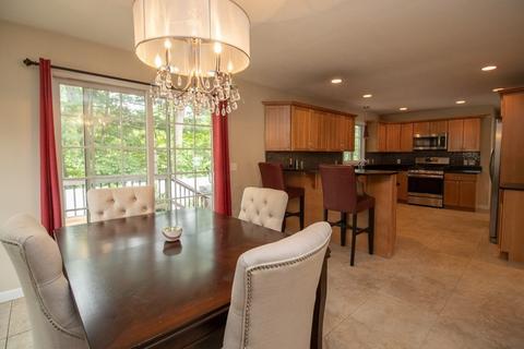 38 Barrington Dr, Springfield, MA 01129 photo 17