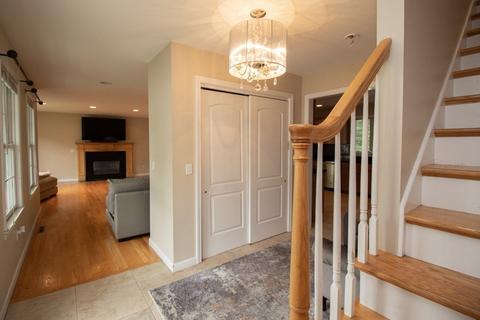38 Barrington Dr, Springfield, MA 01129 photo 7