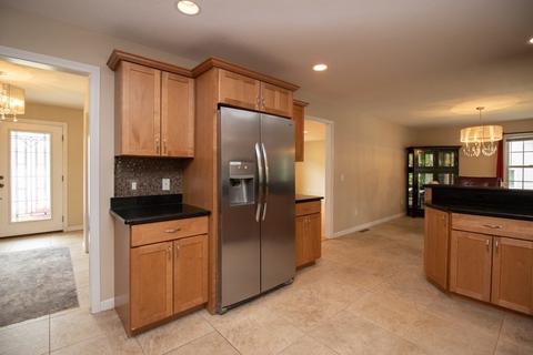 38 Barrington Dr, Springfield, MA 01129 photo 19