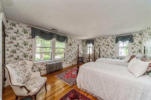 141 Coolidge Rd, Worcester, MA 01602 photo 17