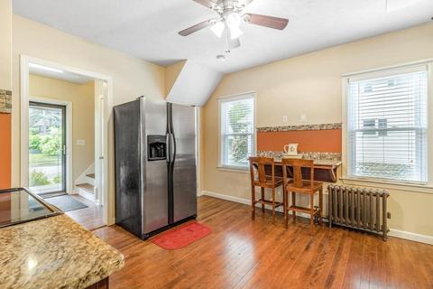 41 Mower St, Worcester, MA 01602 photo 8