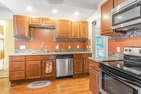41 Mower St, Worcester, MA 01602 photo 10