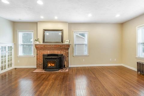 41 Mower St, Worcester, MA 01602 photo 17