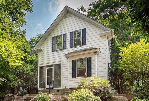 41 Harold St, Worcester, MA 01604 photo 1