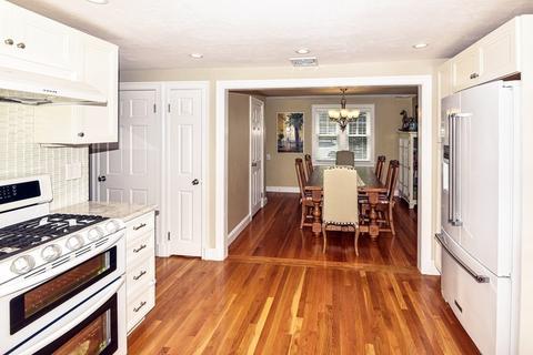 31 Pratt Ave, Dedham, MA 02026 photo 10
