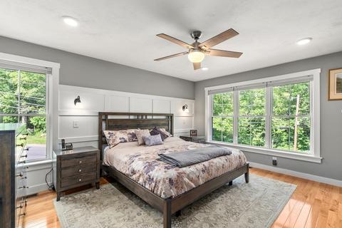 33 School St, Upton, MA 01568 photo 17