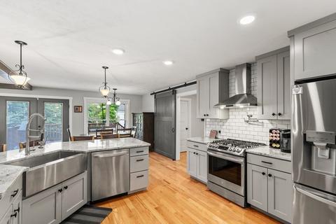 33 School St, Upton, MA 01568 photo 12