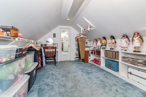 10 Berkeley Rd, Wellesley, MA 02482 photo 22