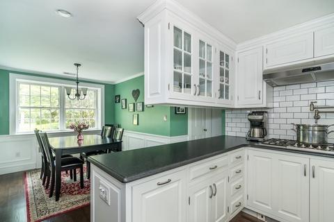 10 Berkeley Rd, Wellesley, MA 02482 photo 7