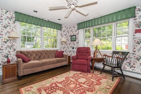 10 Berkeley Rd, Wellesley, MA 02482 photo 9