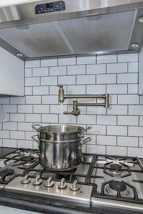 10 Berkeley Rd, Wellesley, MA 02482 photo 6