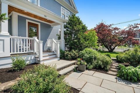 181 Everett St, Concord, MA 01742 photo 3