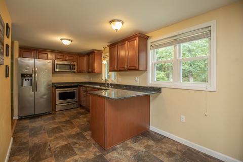 139 Fox Hill Rd, Springfield, MA 01118 photo 8