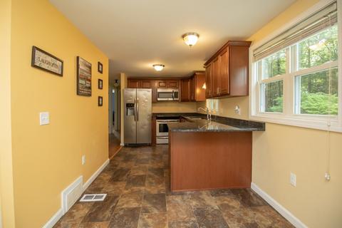 139 Fox Hill Rd, Springfield, MA 01118 photo 7