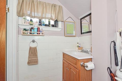 468 Montaup St, Fall River, MA 02724 photo 21